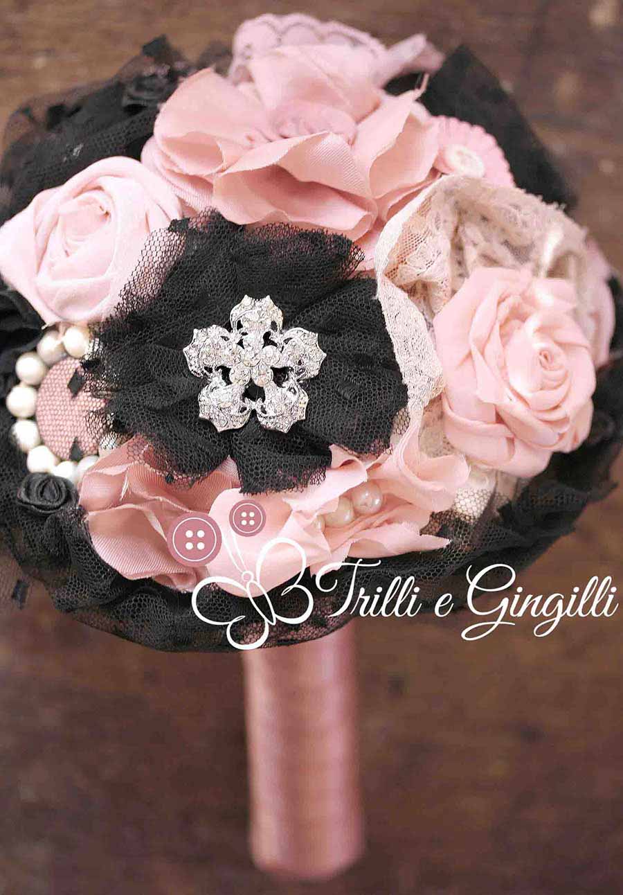 Bouquet gioiello rosa e nero