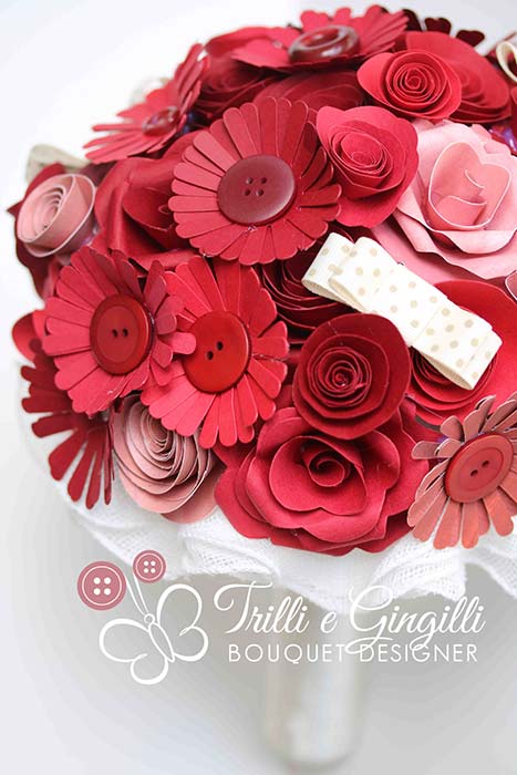 bouquet rosso di carta