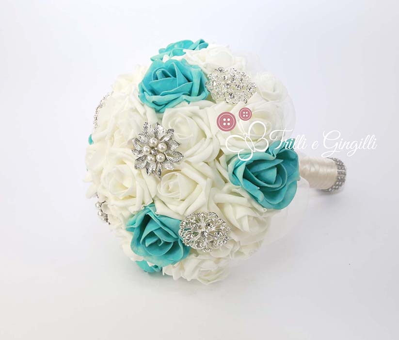 bouquet sposa azzurro bianco rose