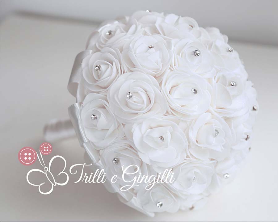 bouquet sposa rose bianche punti luce