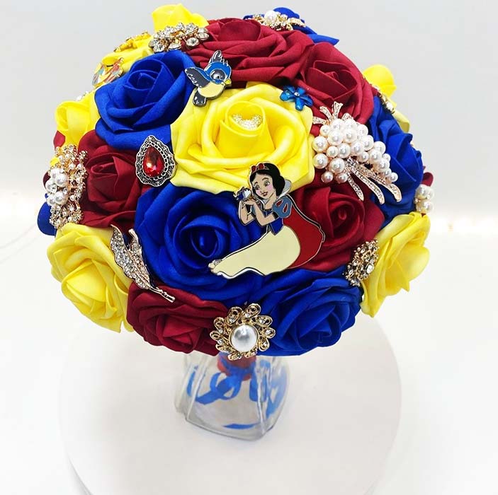 bouquet matrimonio tema disney biancaneve