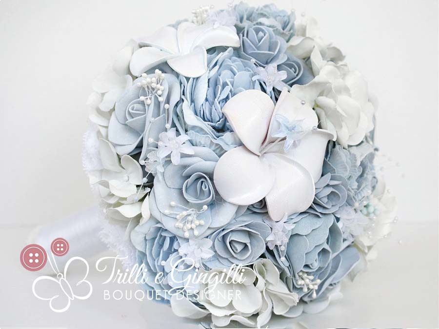 bouquet sposa rotondo azzurro