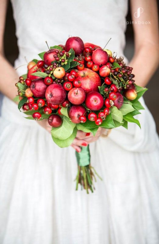 bouquet sposa con frutti