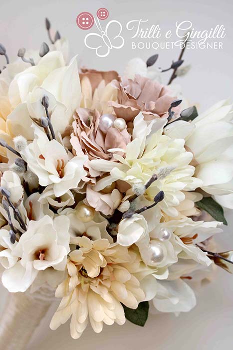 bouquet sposa rosa cipria con gerbere lisianthus e magnolie