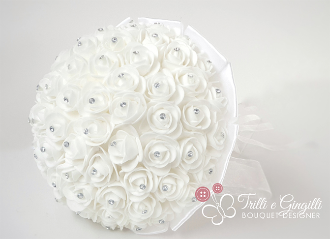 bouquet roselline bianche strass