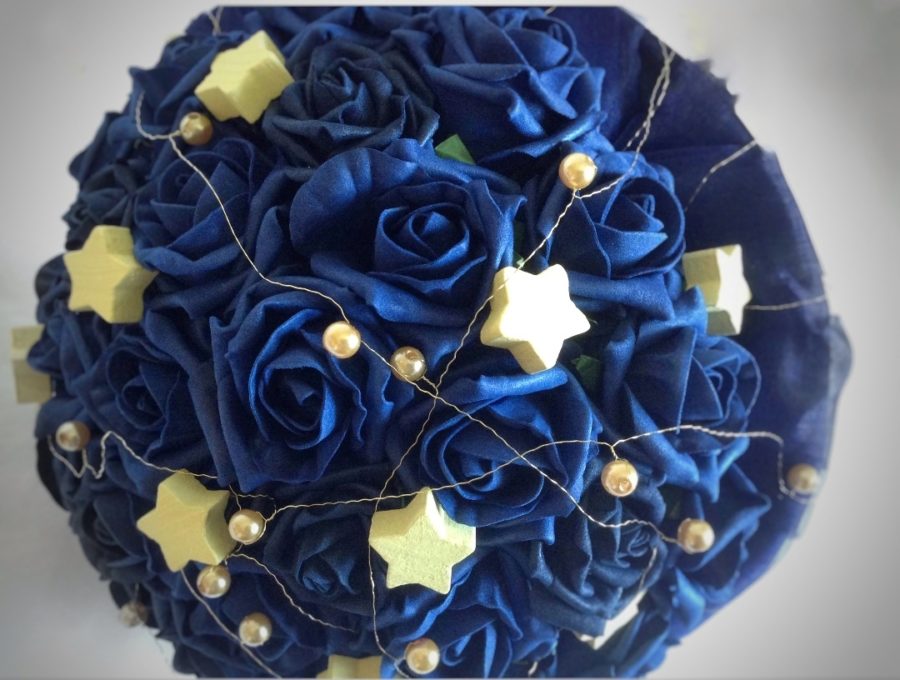 bouquet sposa blu con stelle oro