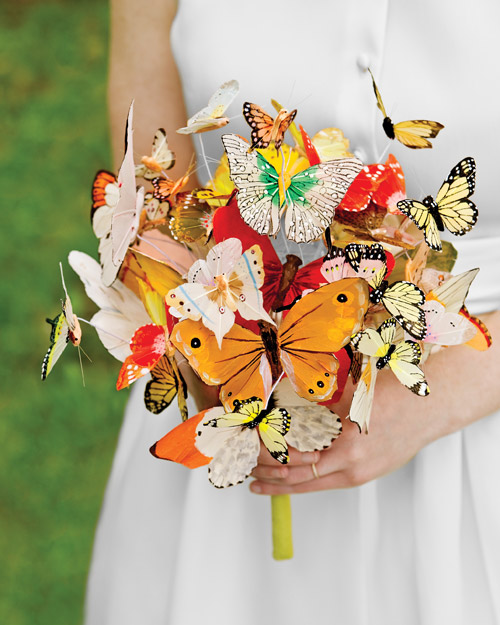 bouquet di farfalle colorate di carta