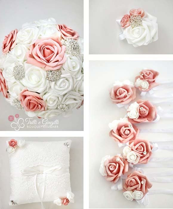 bouquet sposa di rose bianche e rosa con accessori coordinati