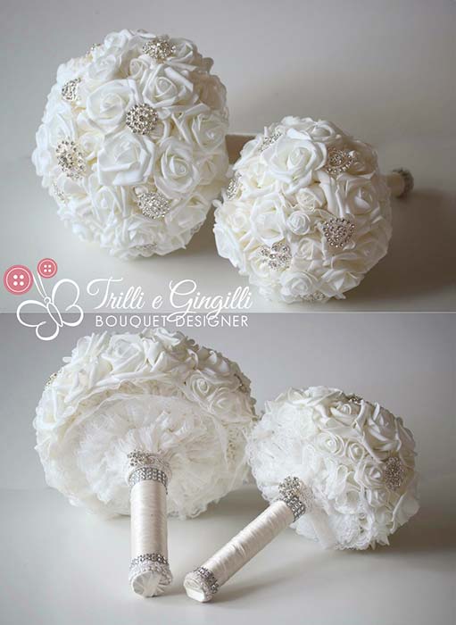 mini bouquet sposa di rose bianche